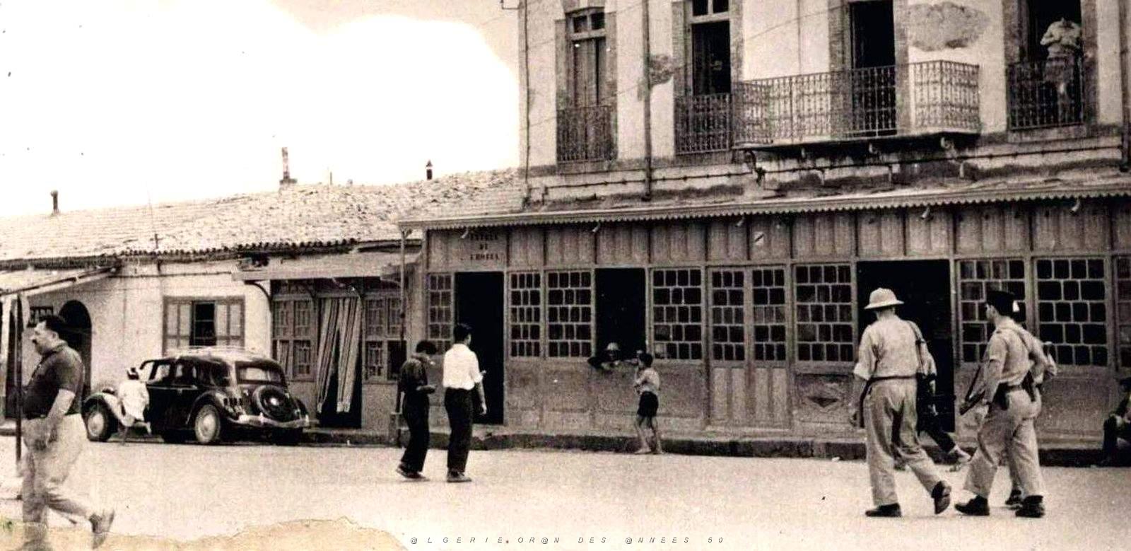 1695- Khenchela - Rue2 de Paris - Le Grand Hotel.jpg